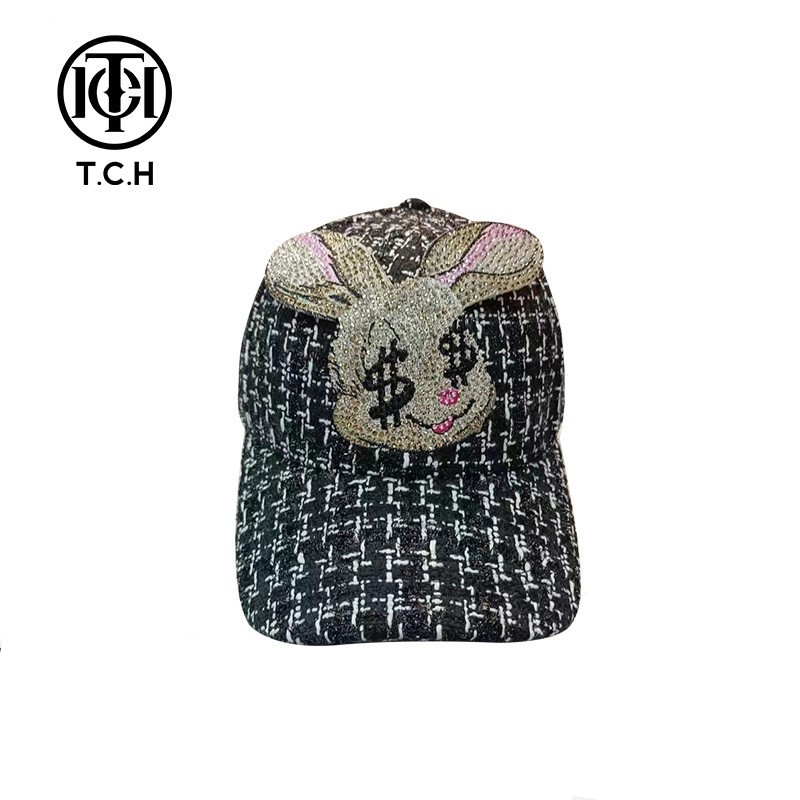 轻奢-TCH轻奢潮牌帽子小香风兔子休闲时尚黑白格鸭舌帽T69A418007
