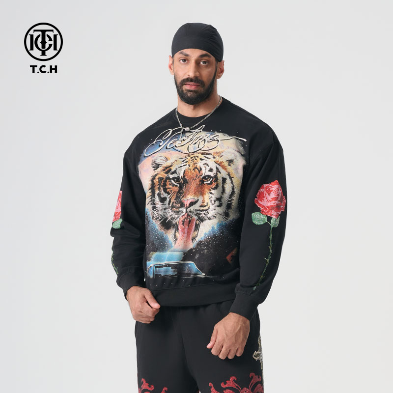 男装-T.C.H24春夏新款烫钻潮流时尚玫瑰花虎头圆领长袖T72A116066