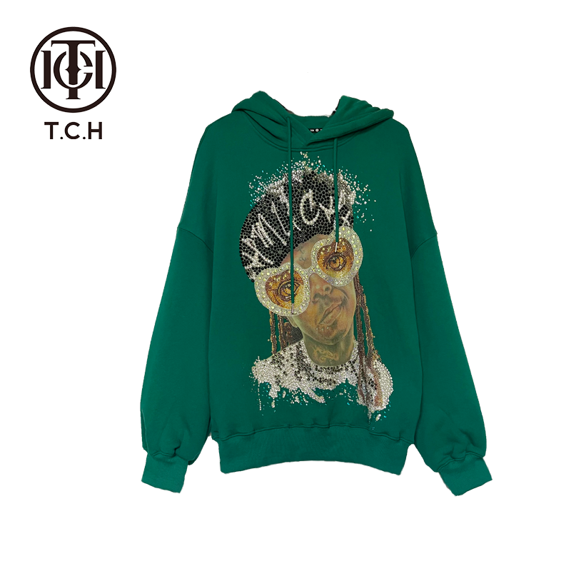 【爆品珊珊】-TECHNO CHILLOUT 潮牌绿色秋冬烫钻帽衫T66C12E6012