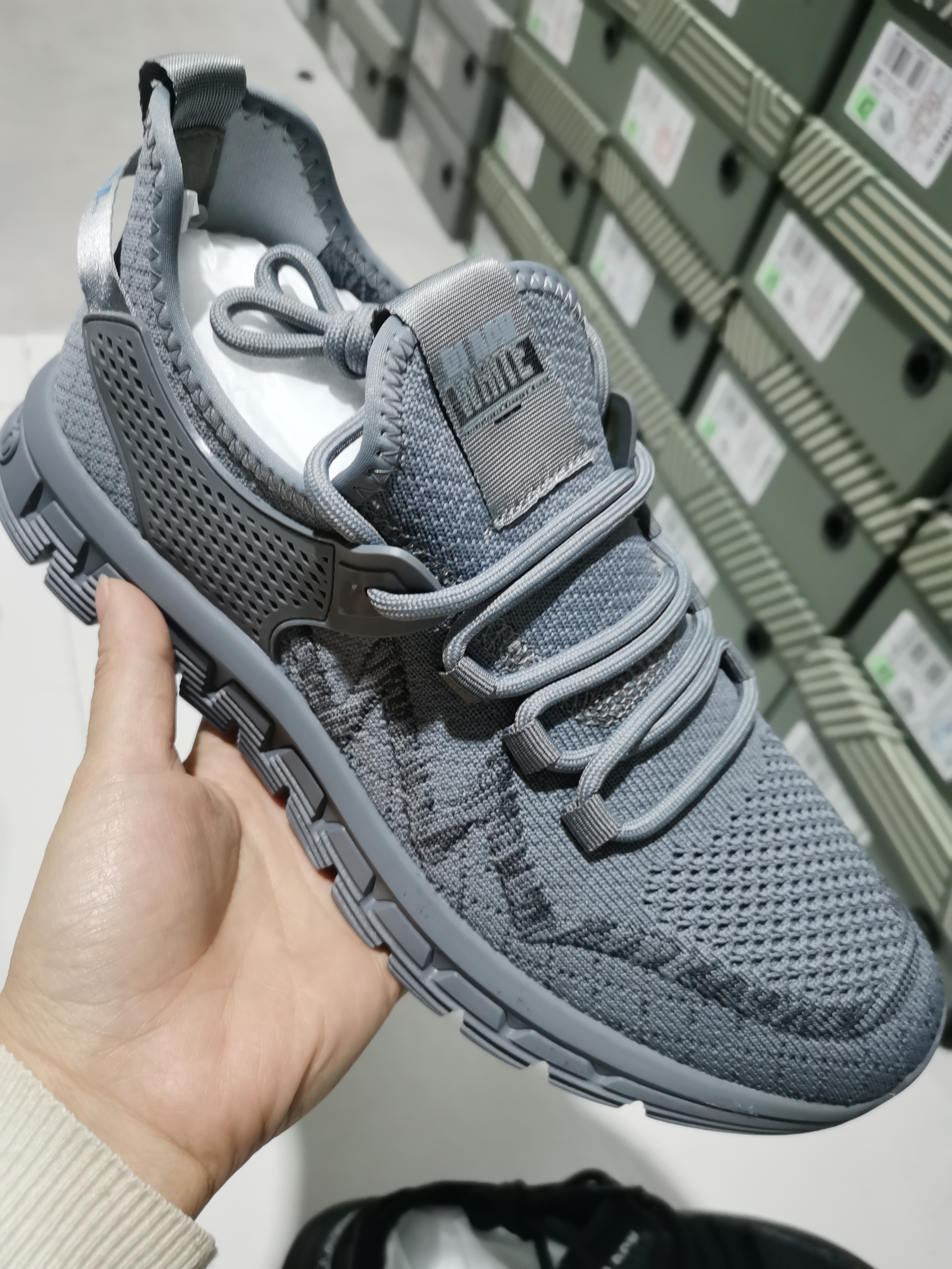 大东6071男士运动鞋网鞋 低帮网面鞋透气轻便防滑耐磨运动一脚蹬