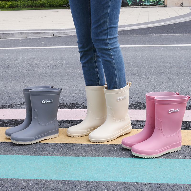 时尚款雨鞋女士水鞋中筒日韩雨靴女生加棉绒平底软底半筒防水胶鞋