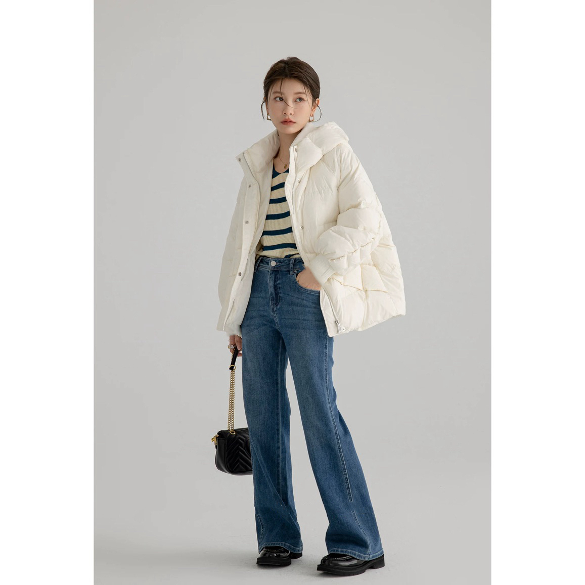 JIRUIMAN/吉瑞曼秋冬减龄休闲连帽短款90白鸭绒设计羽绒服RY352