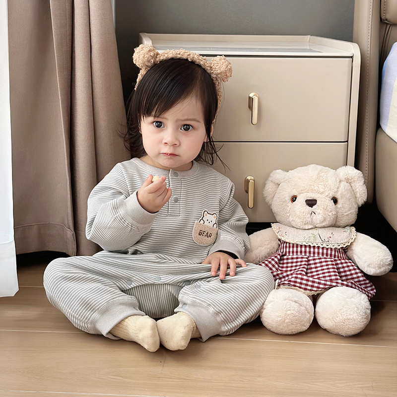 石墨烯自发热婴幼儿连体衣秋冬新款男女宝宝保暖条纹长袖亲肤爬服