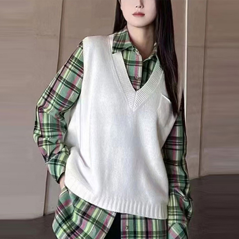 魅言商场同款2025春女宽松学院风白色休闲V领针织马甲背心5399256