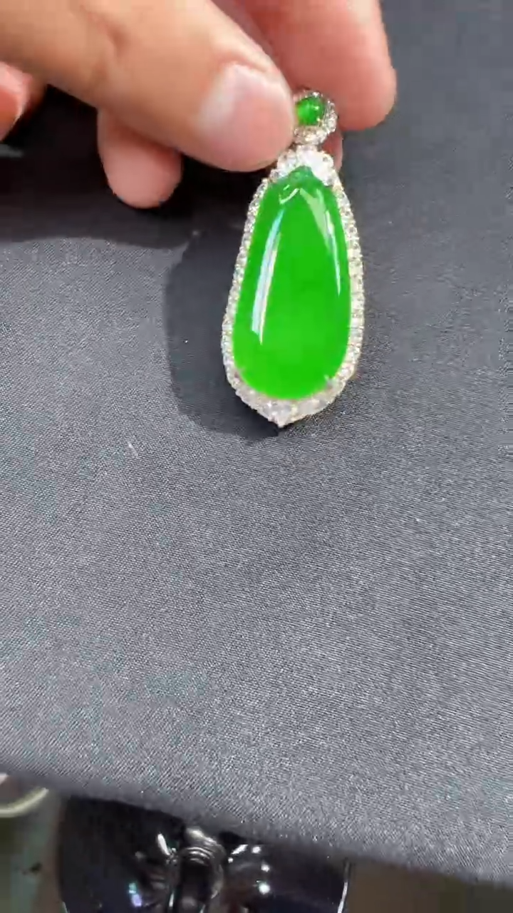 【闪购商品】定制翡翠未镶嵌福瓜1