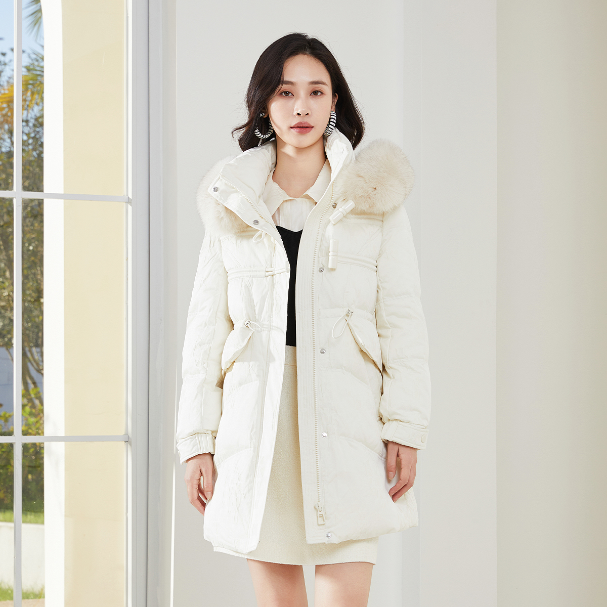 【白姐专属】商场同款新品狐狸毛连帽鹅绒服D0911A34913