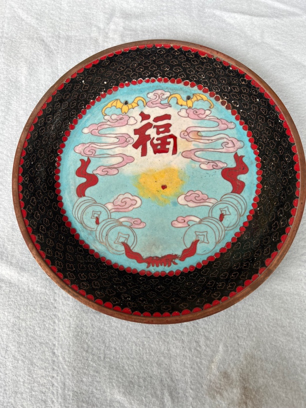 景泰蓝福字大碟，摆在家居茶室有一种特别的味道