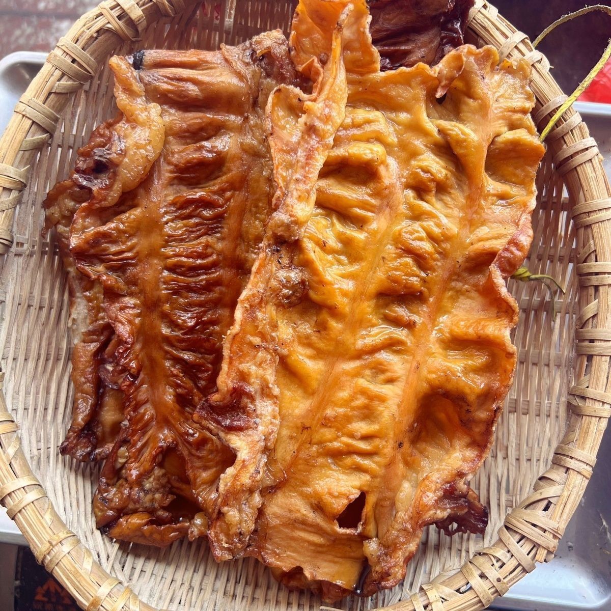 腊肥肠头农家传统柴火烟熏腊猪大肠湖南美味腊肥肠片肠腊肠干货