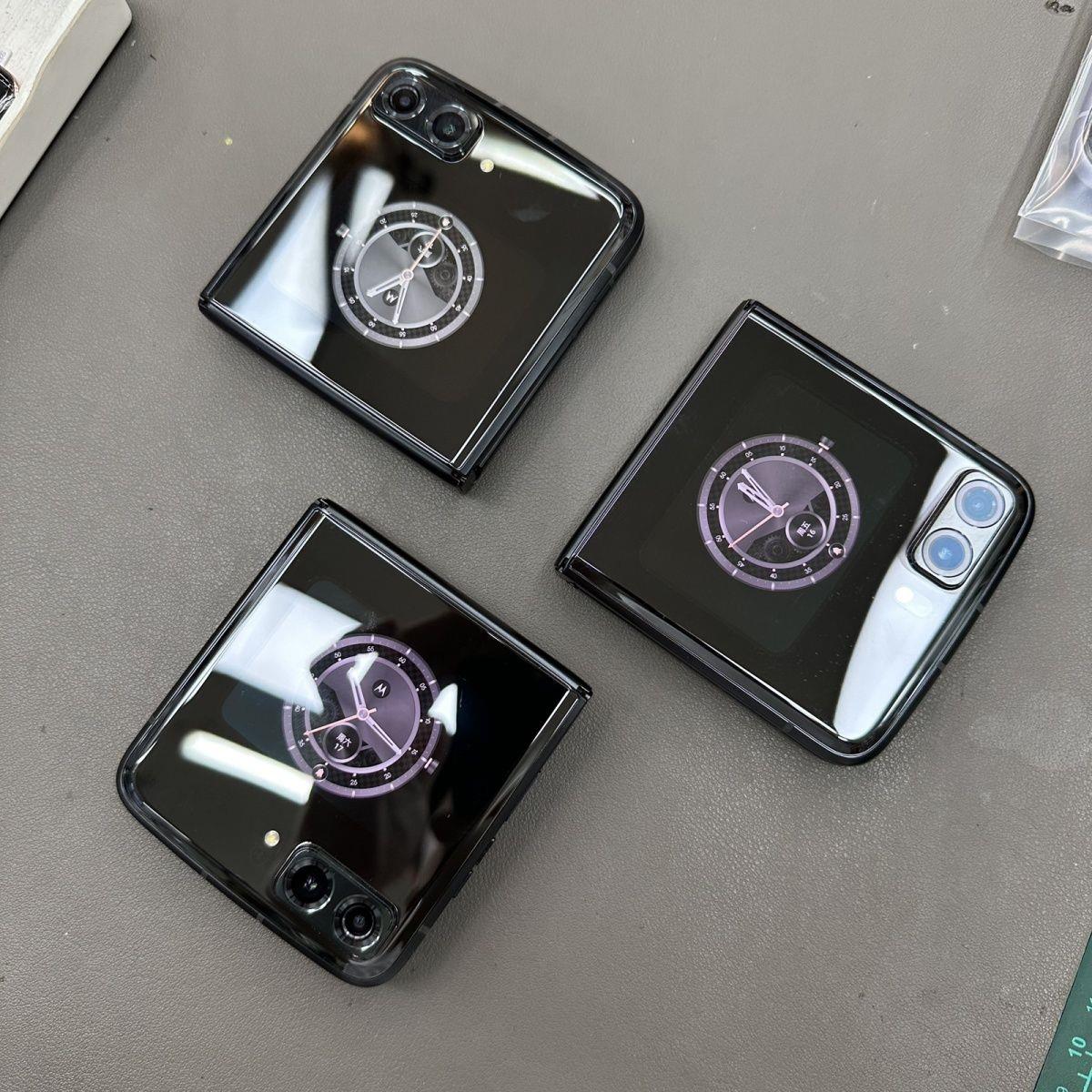 99新 Motorola/摩托罗拉 二手摩托罗拉razr2022 刀锋折叠屏手机5G