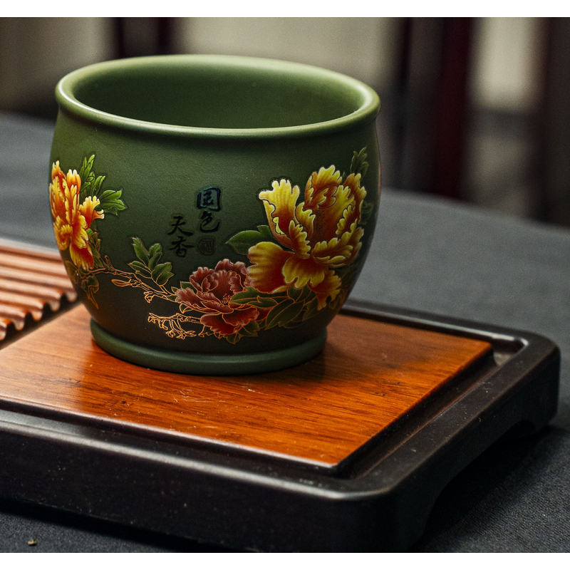5215宜兴紫砂原矿墨绿泥手工珐琅彩点彩工艺国色天香主人杯XY