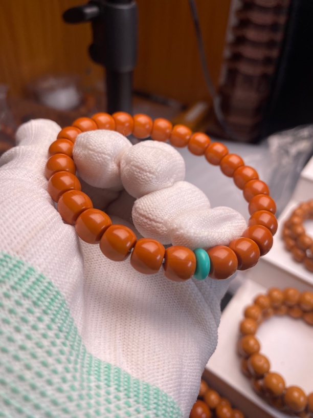 猴头核桃手串，风仙料的玉华料，纯手工打磨，做工精细