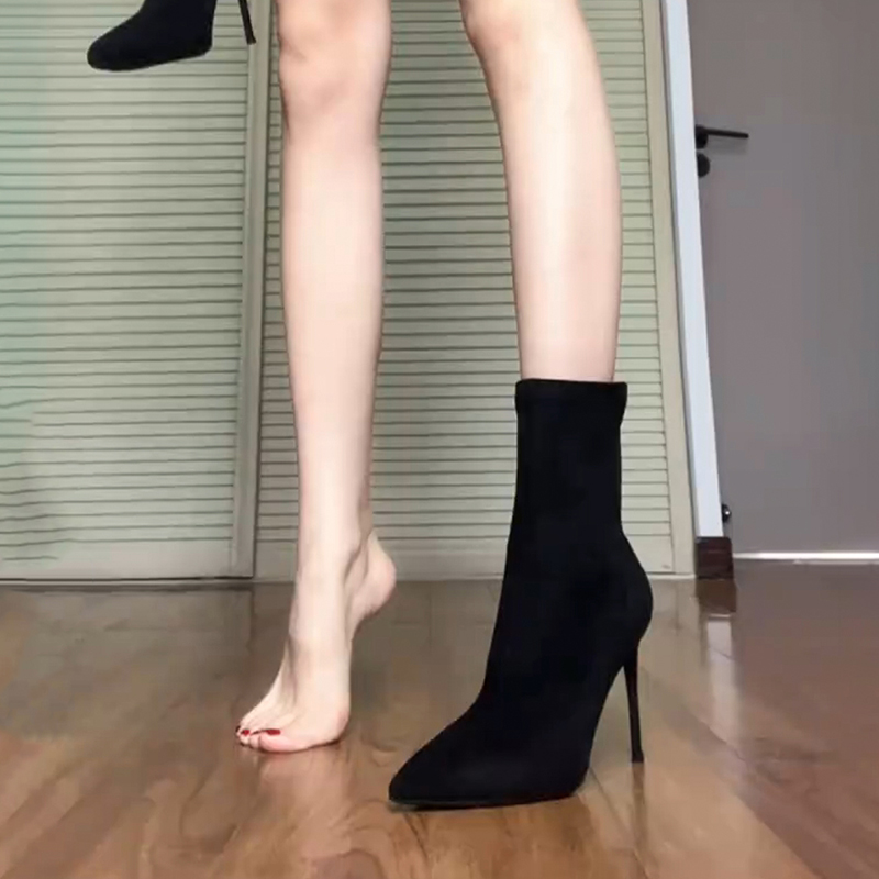 黑色弹力瘦瘦袜靴新款中筒细跟尖头显瘦高跟短靴细高跟女子性感