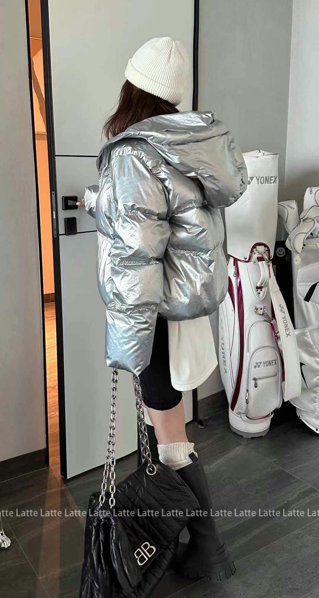 女款外套秋冬保暖运动休闲夹克短款上衣