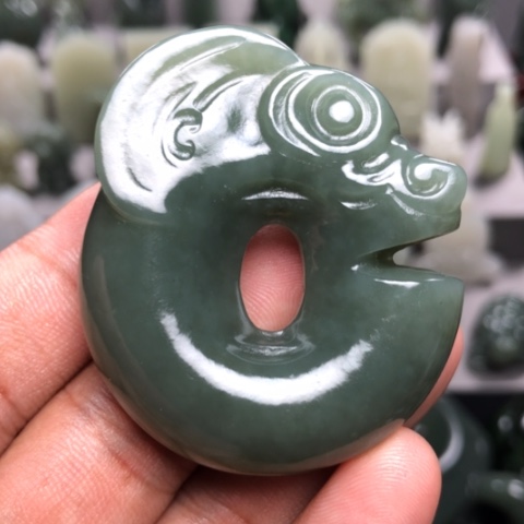 和田玉挂件未镶嵌