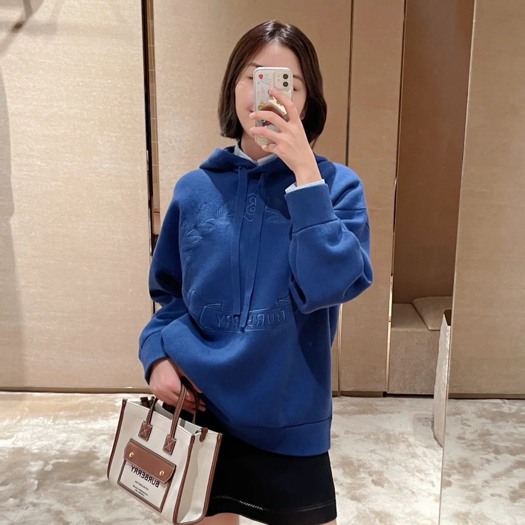 未使用 BURBERRY/博柏利 女士海军蓝刺绣连帽卫衣 Wsw20082