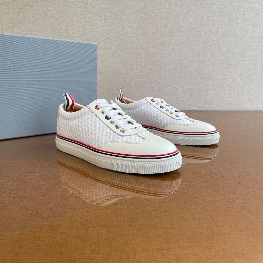 全新未使用 THOMBROWNE Thom browne女士休闲板鞋WCS30037