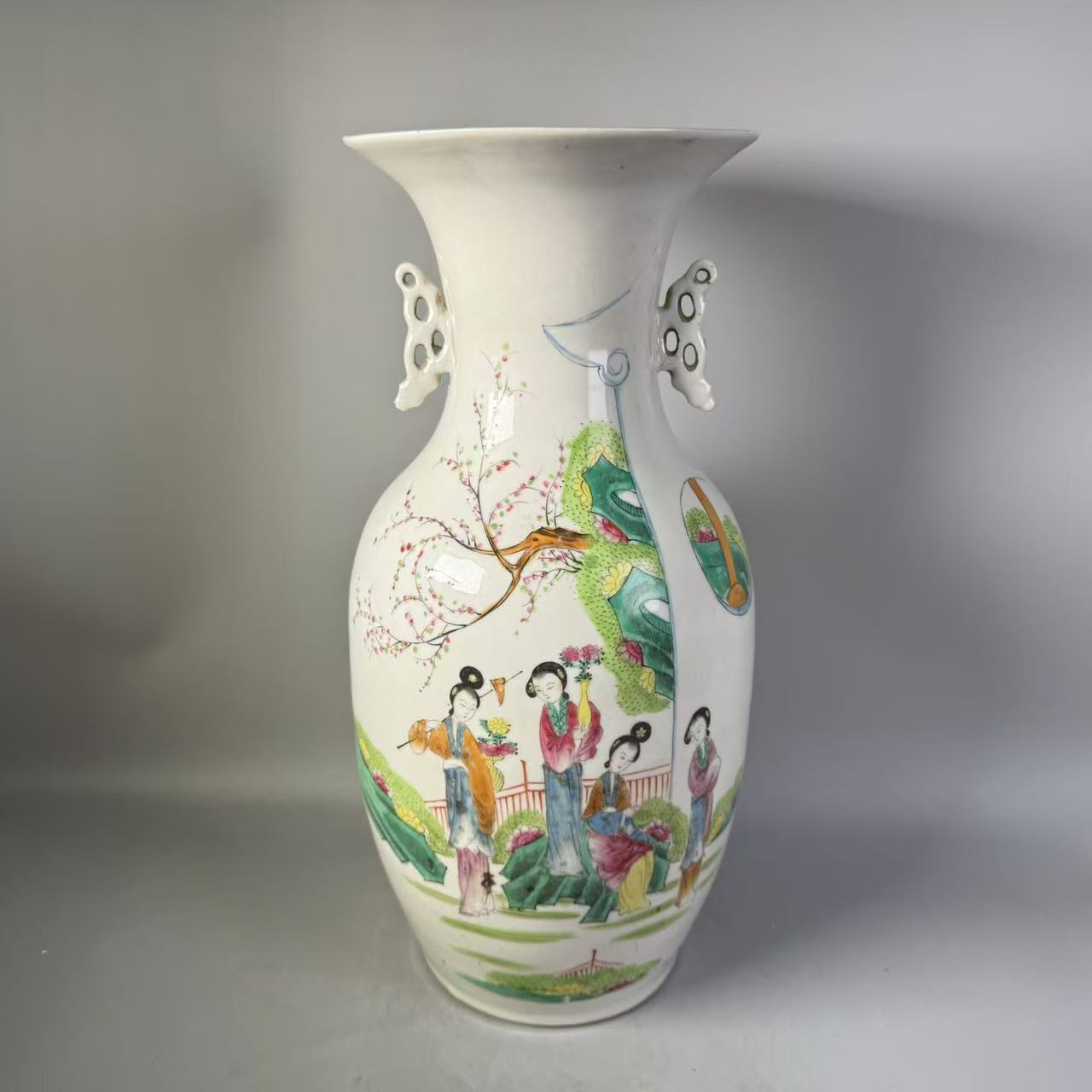 SCTY2024113122民国粉彩桃花美女瓶/华夏文物商店