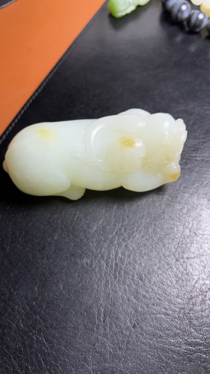 和田玉貔貅手把件俄料