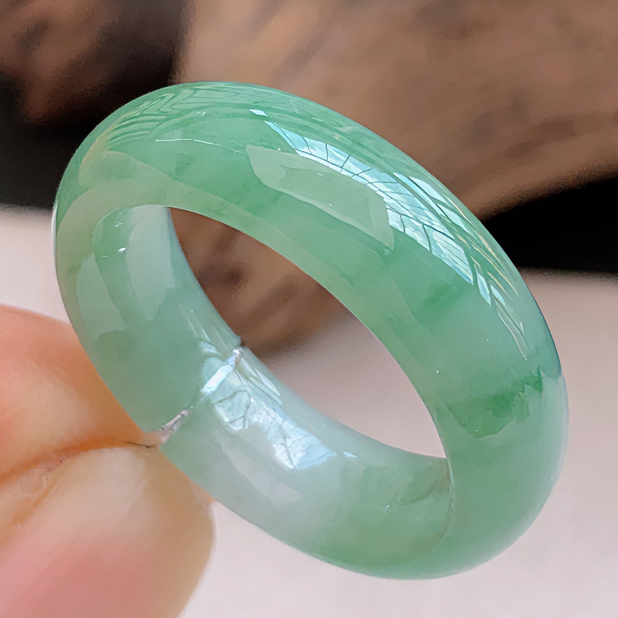 天然翡翠A货冰糯飘绿戒圈戒指15号内径17.4mm清新水润灵动温润