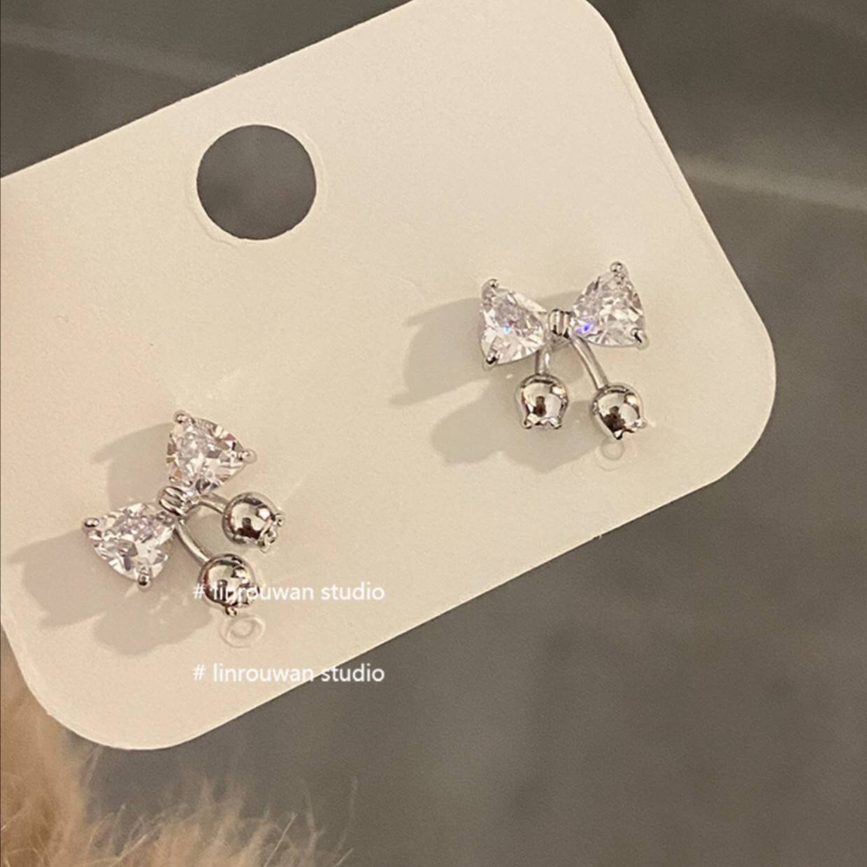 铜合金耳饰 AL3973 浪漫之名 铃兰蝴蝶结耳环设计感小众耳钉百搭