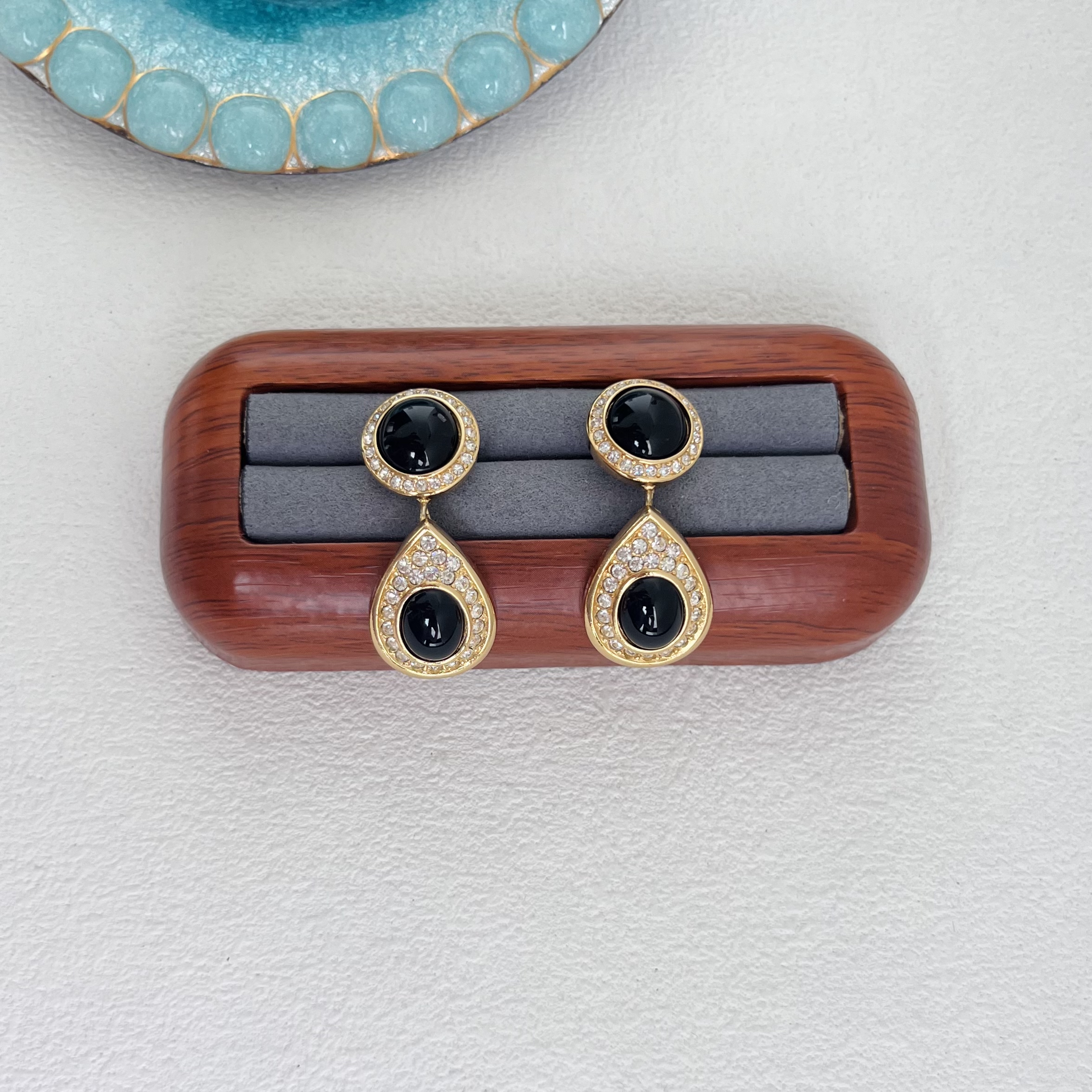 合金仿水晶耳饰 VTG 黑色吊坠耳钉