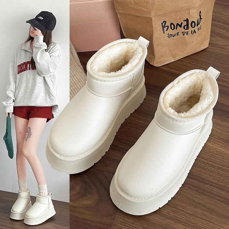 周冬雨6公分雪地靴女皮毛一体短靴子2024新款冬季加厚加绒保暖鞋