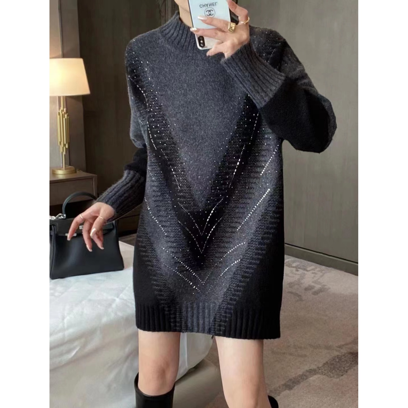 V字母中长款毛衣女秋冬加厚内搭爆款洋气撞色上衣1812