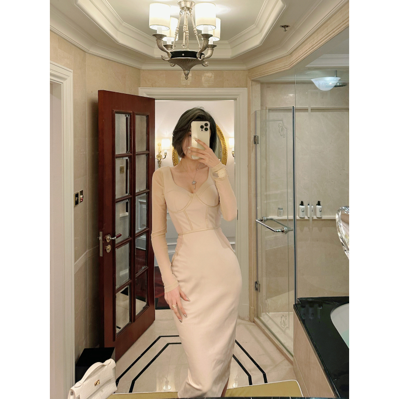 XULU原创高定罗马布拼涤纶网轻奢气质显身材高腰长袖桃心领连衣裙