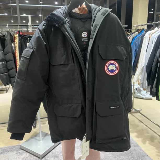 99新 加拿大鹅 黑色远征羽绒服 尺码L