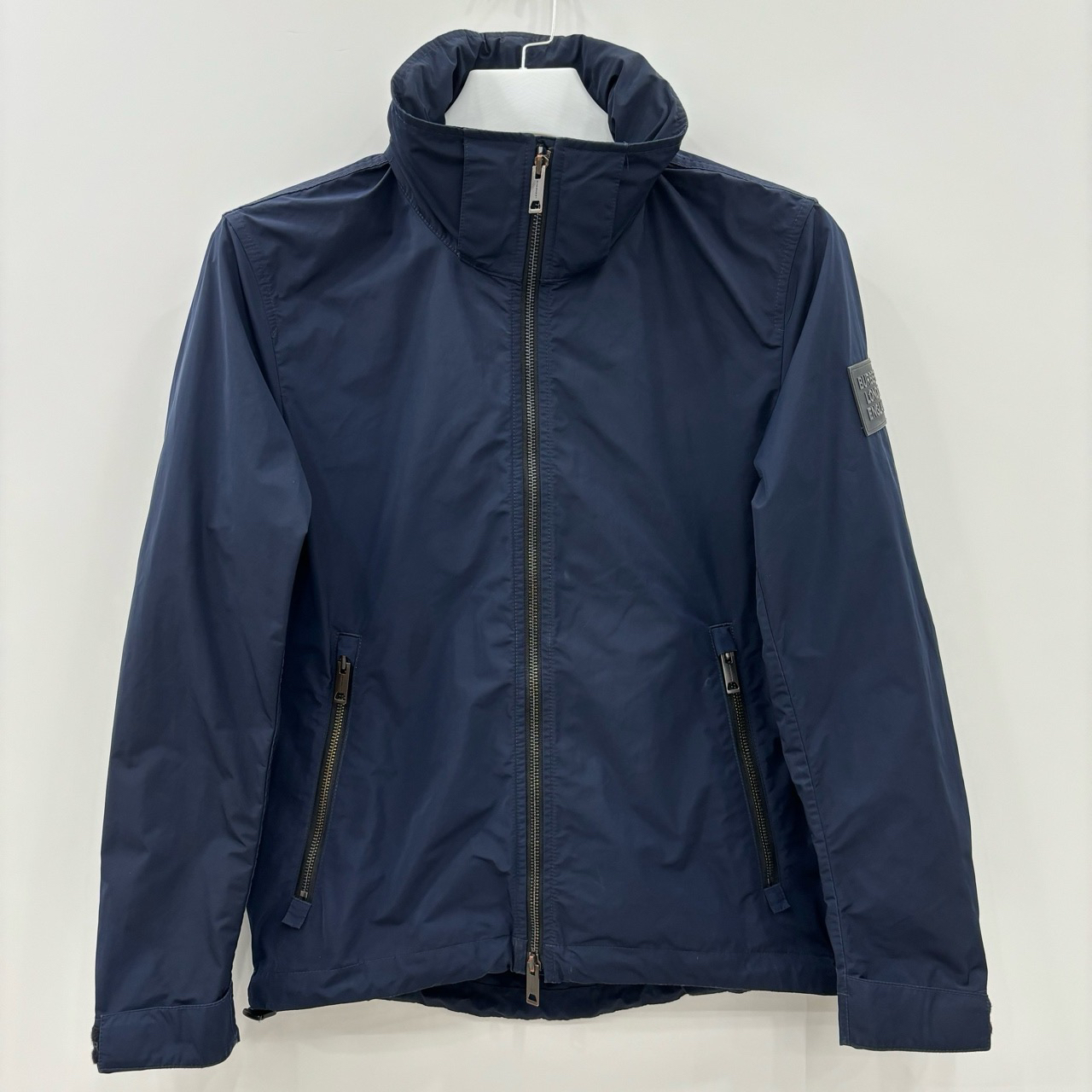 Burberry 博柏利/皮牌尼龙连帽拉链外套/尺码44/98新/编号5935