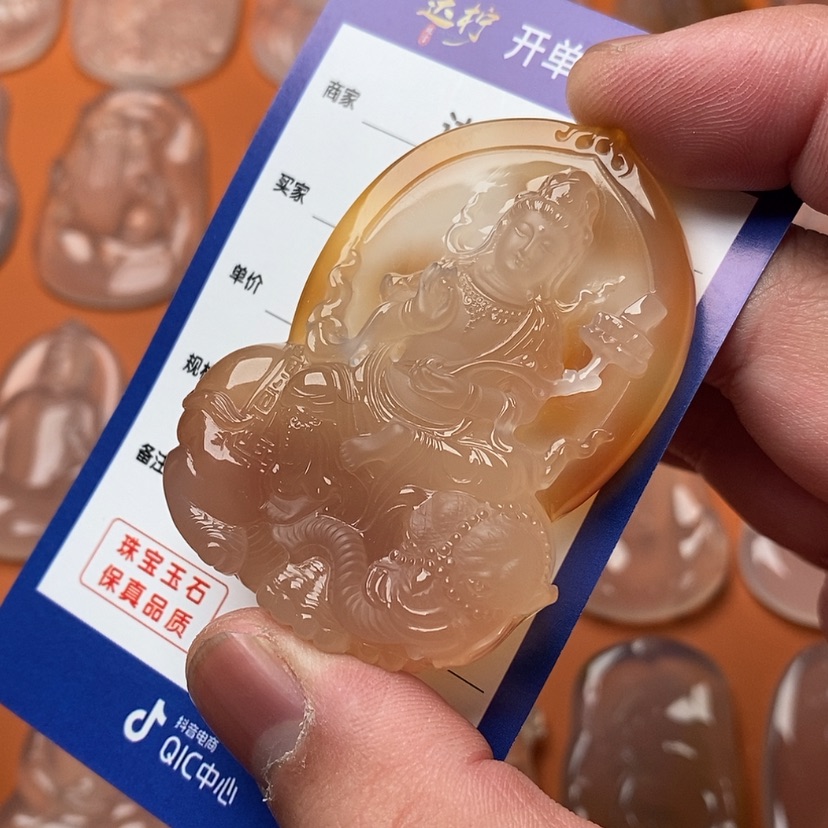 【闪购商品】玛瑙/玉髓颈饰未镶嵌达*