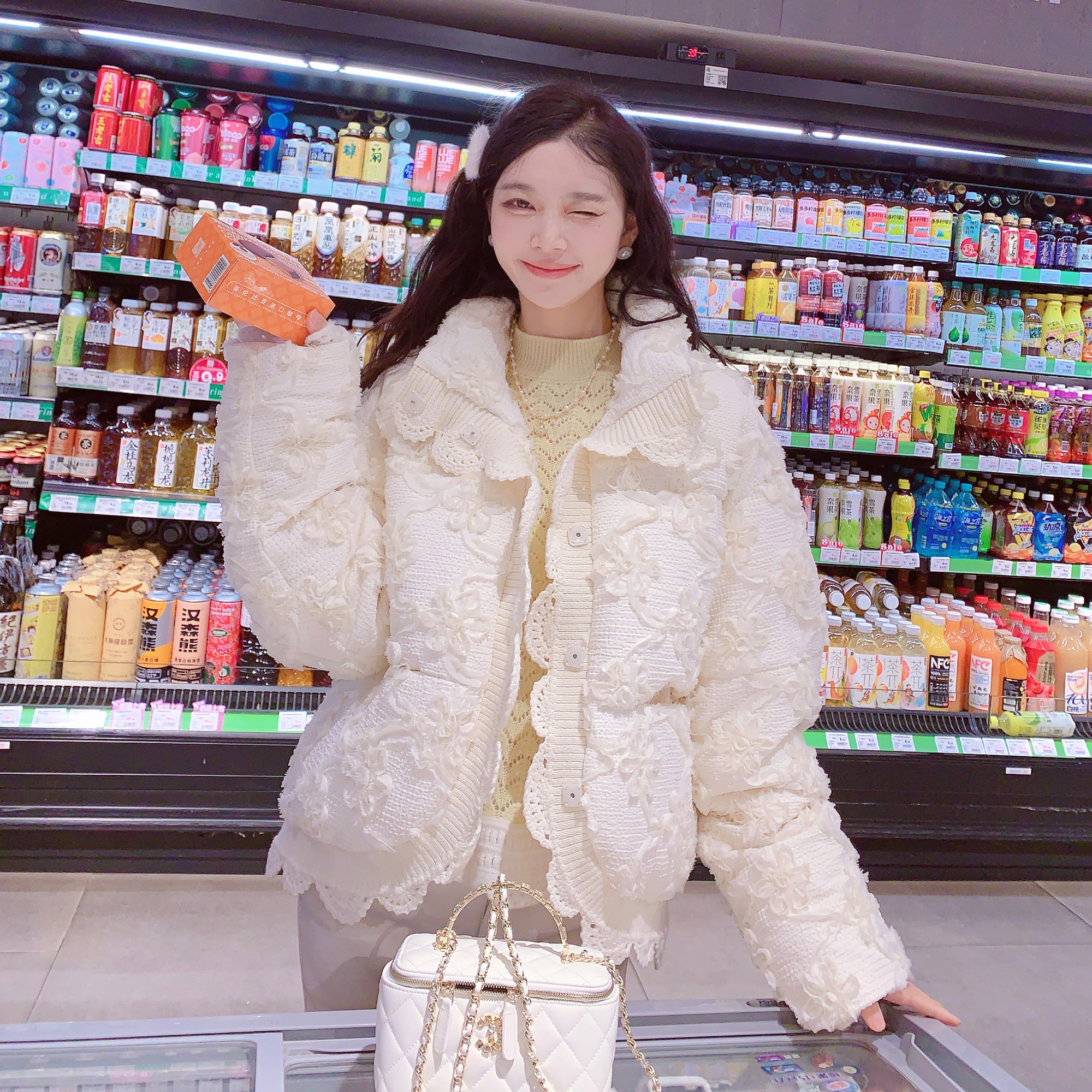 MissLuxury【隽写冬日】设计款花朵冬季新短款鹅绒羽绒服外套加厚