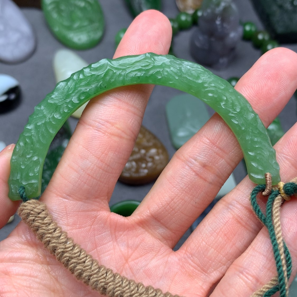 【闪购商品】和田玉颈饰未镶嵌R****t