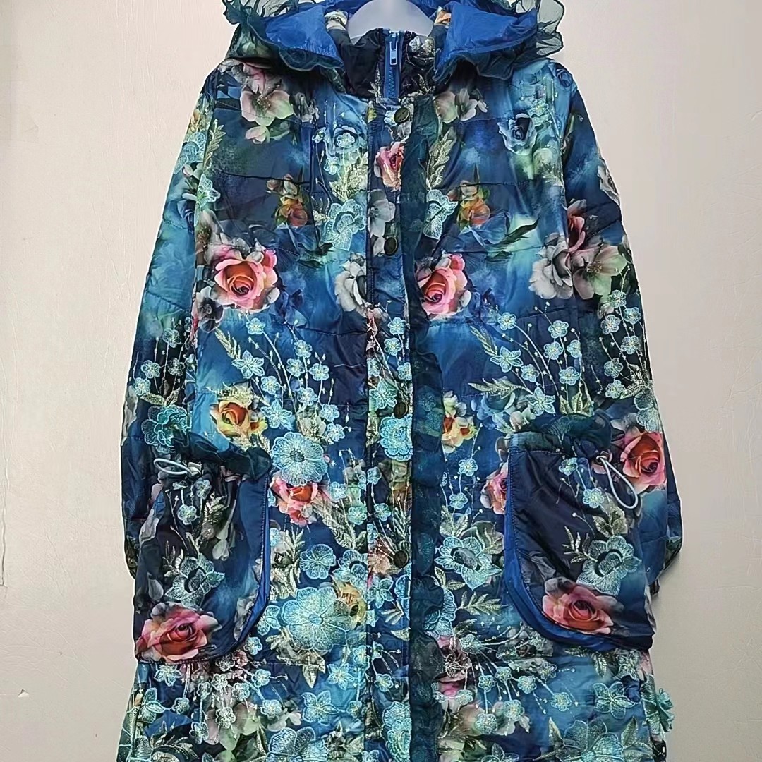 兰黛莲短款羽绒服