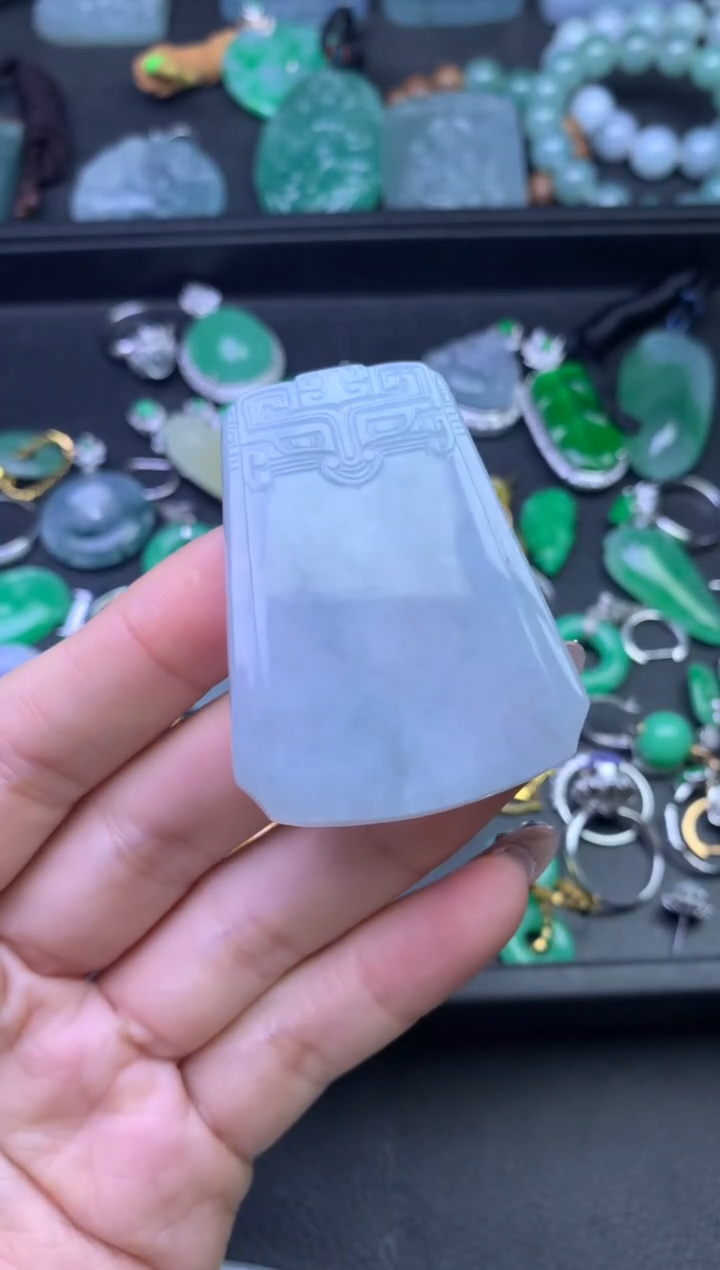 【闪购商品】翡翠颈饰未镶嵌1