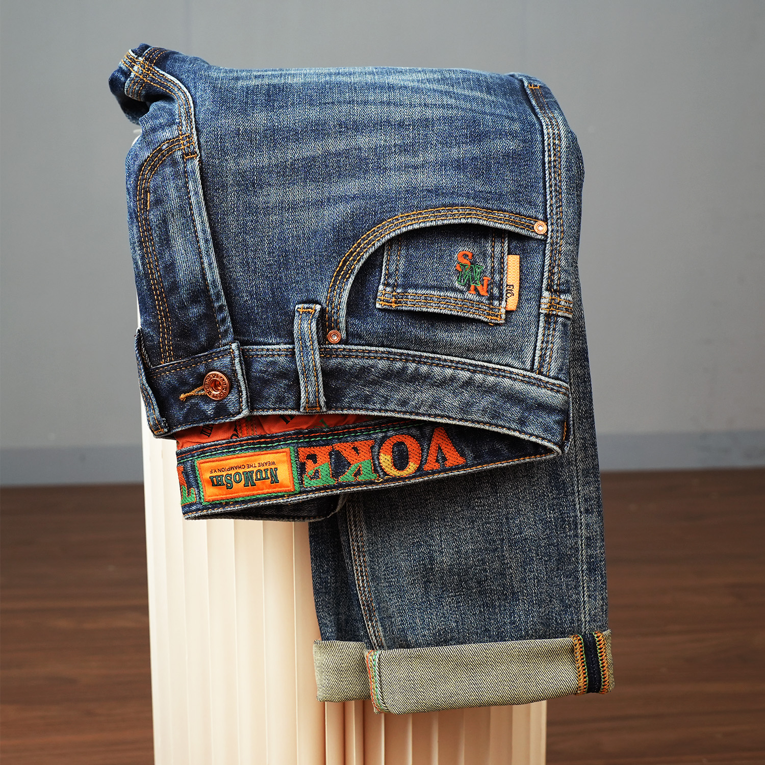 902新款美式欧版牛仔裤修身小直筒长裤九分裤时尚个性高端男装裤