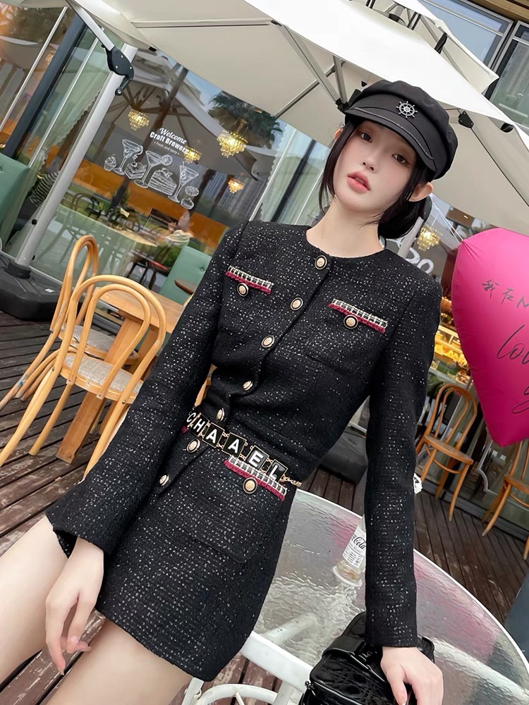 索雪儿黑色小香风连体裤女 2022新款设计感小个子高腰短裤套装
