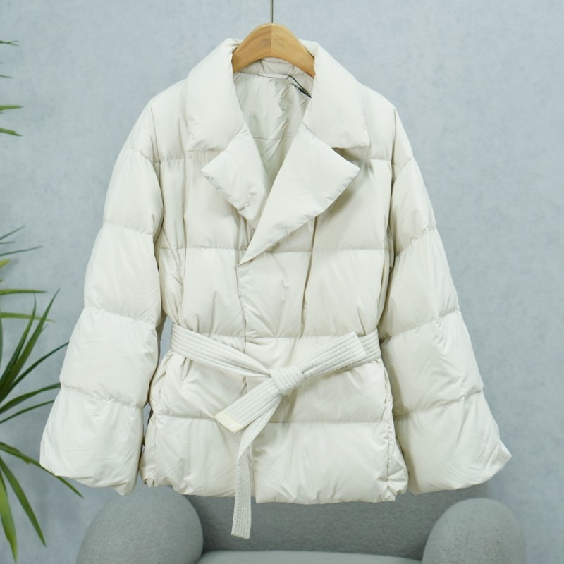 LI丽系列  Y136   女装时尚撤柜秋冬羽绒服杏仁色DDE197311