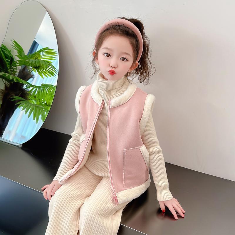 2023秋冬新款鹿皮绒马甲女童韩版洋气加绒背心儿童冬季外穿女宝宝