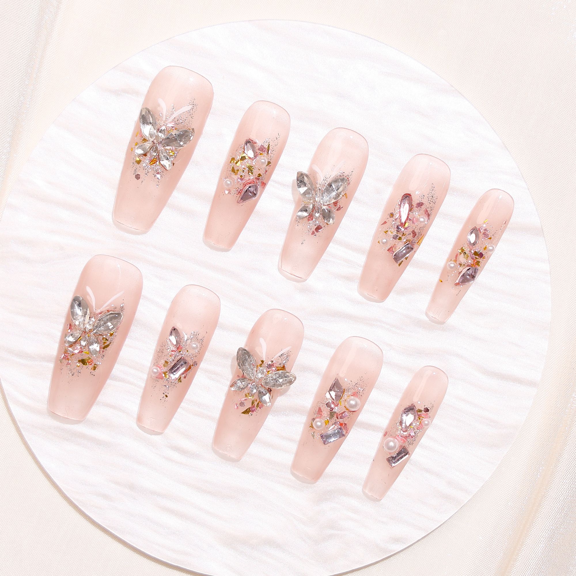 【325】网红新款蝴蝶钻纯欲风纯手工穿戴甲