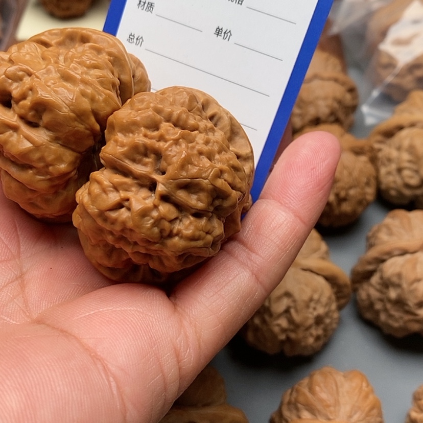 【闪购商品】文玩核桃把件一**程
