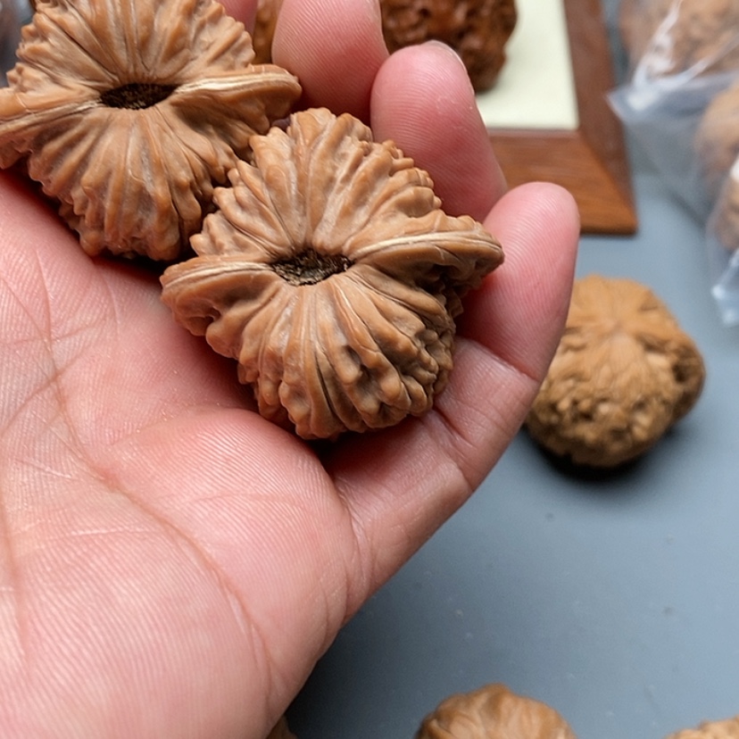 【闪购商品】文玩核桃把件干****食