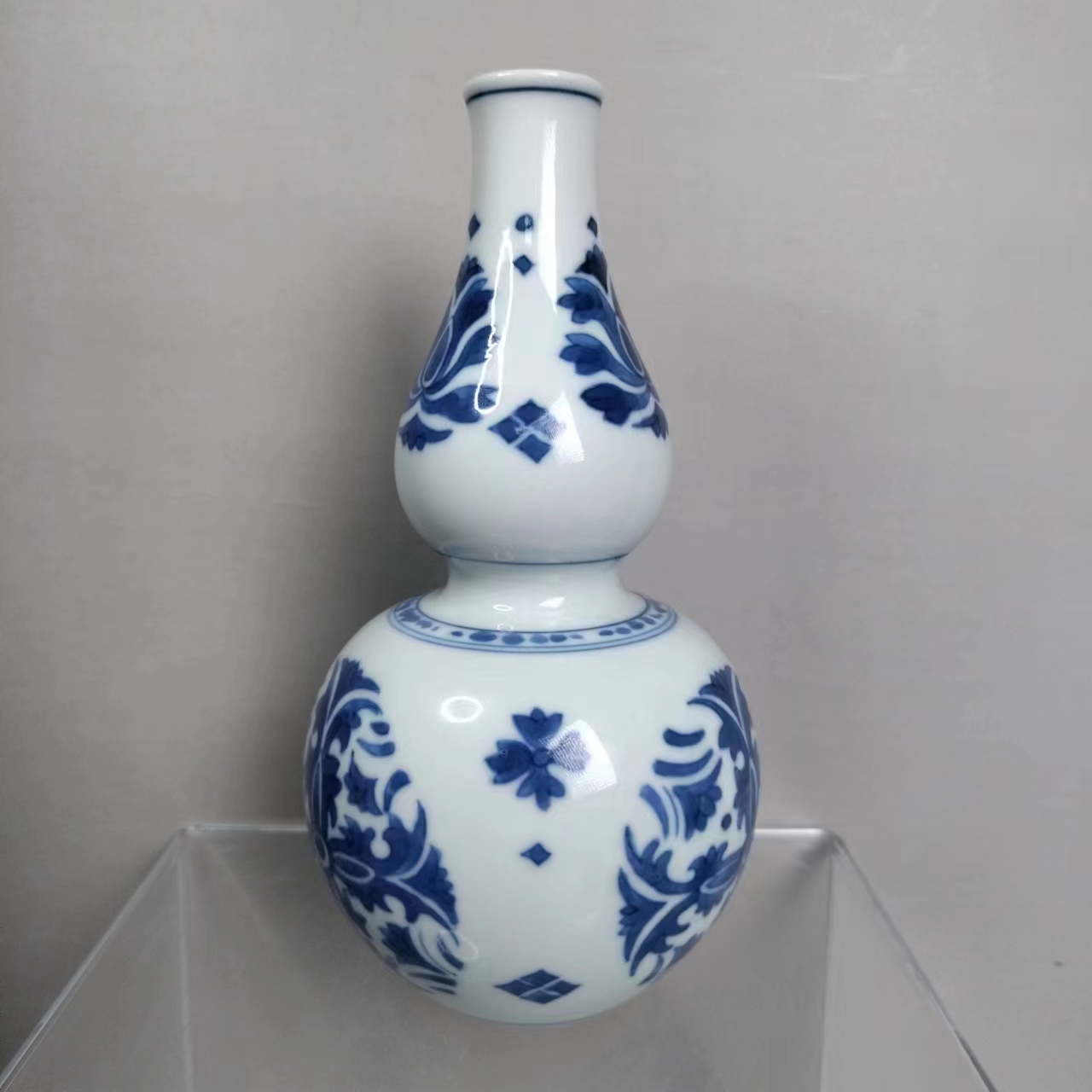 清早期 青花花卉纹葫芦瓶