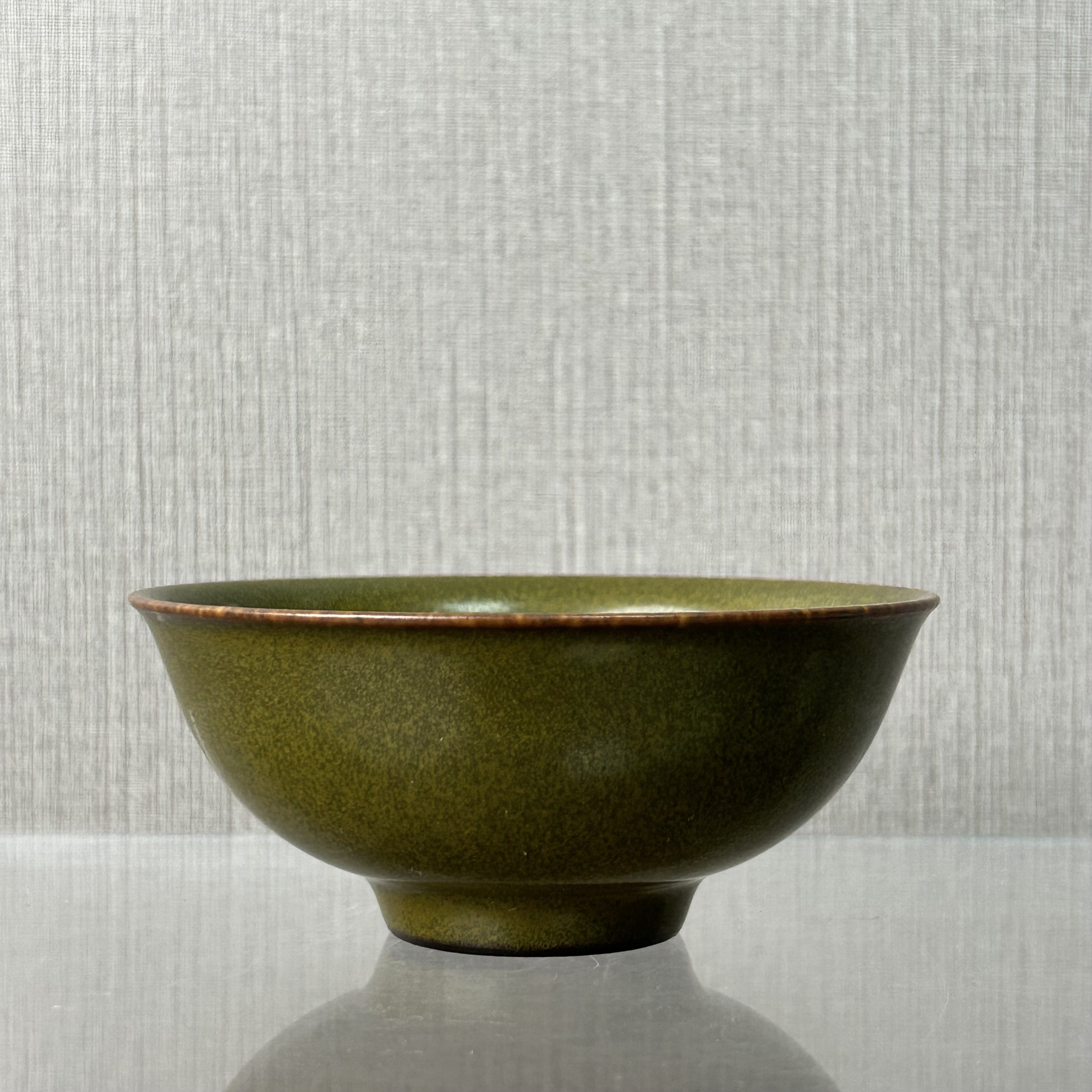 清中期 茶叶末釉茶圆