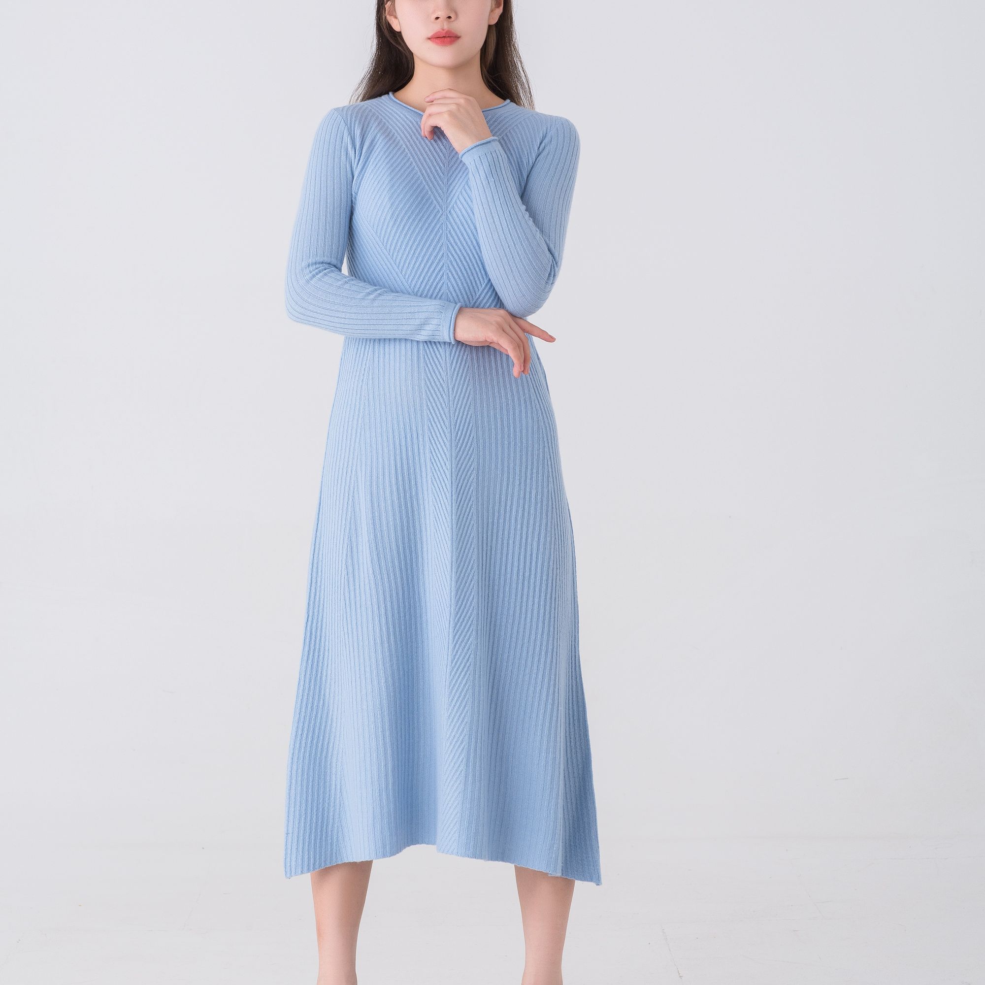 针织女士秋冬纯色修身连衣长裙