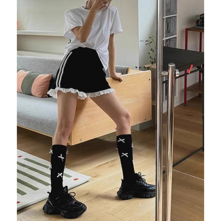 芭蕾风灰色蕾丝花边休闲短裤女夏季薄款高腰阔腿a字热裤子遛弯裤