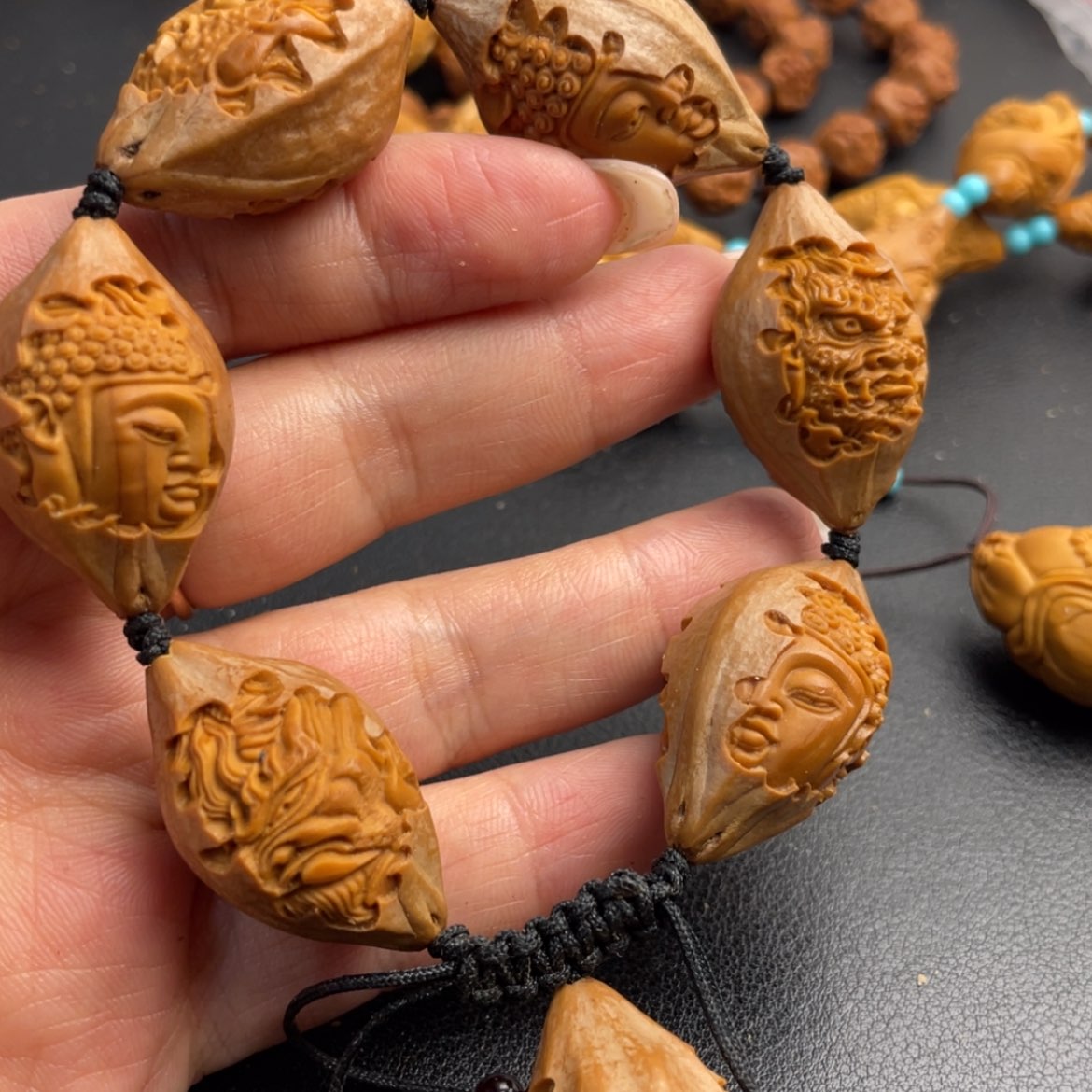 【闪购商品】橄榄核吊坠