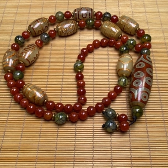 玛瑙/玉髓颈饰未镶嵌