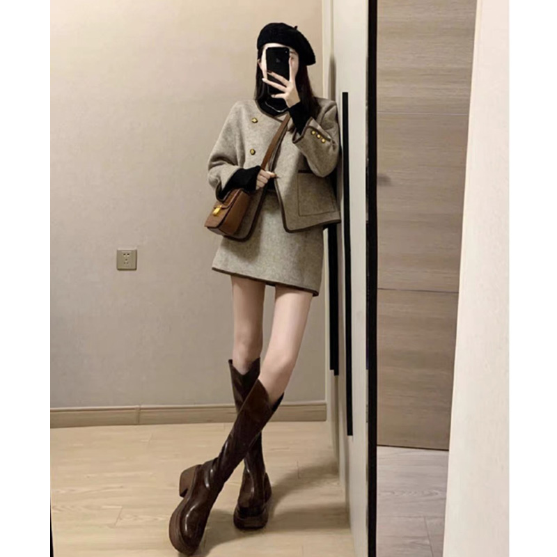 深秋装搭配一整套小个子新款冷淡系高级感韩剧减龄外套短裙两件套