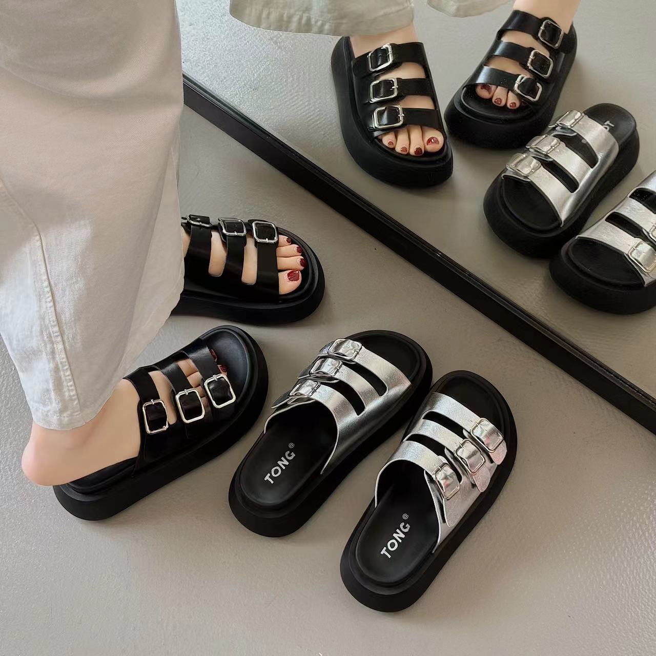 新款一字扣带时尚外穿厚底拖鞋 559 XFL D3 检